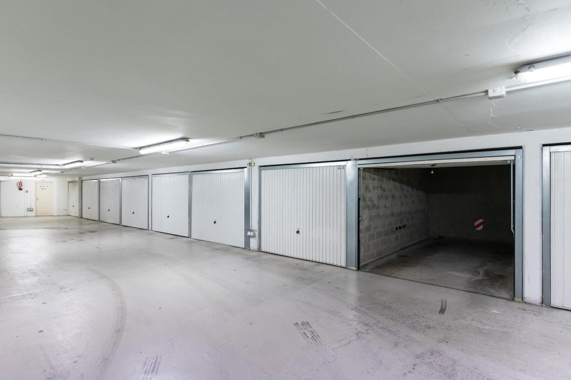 Nice 1 Bedroom Downtown Carre D'Or With Garage מראה חיצוני תמונה